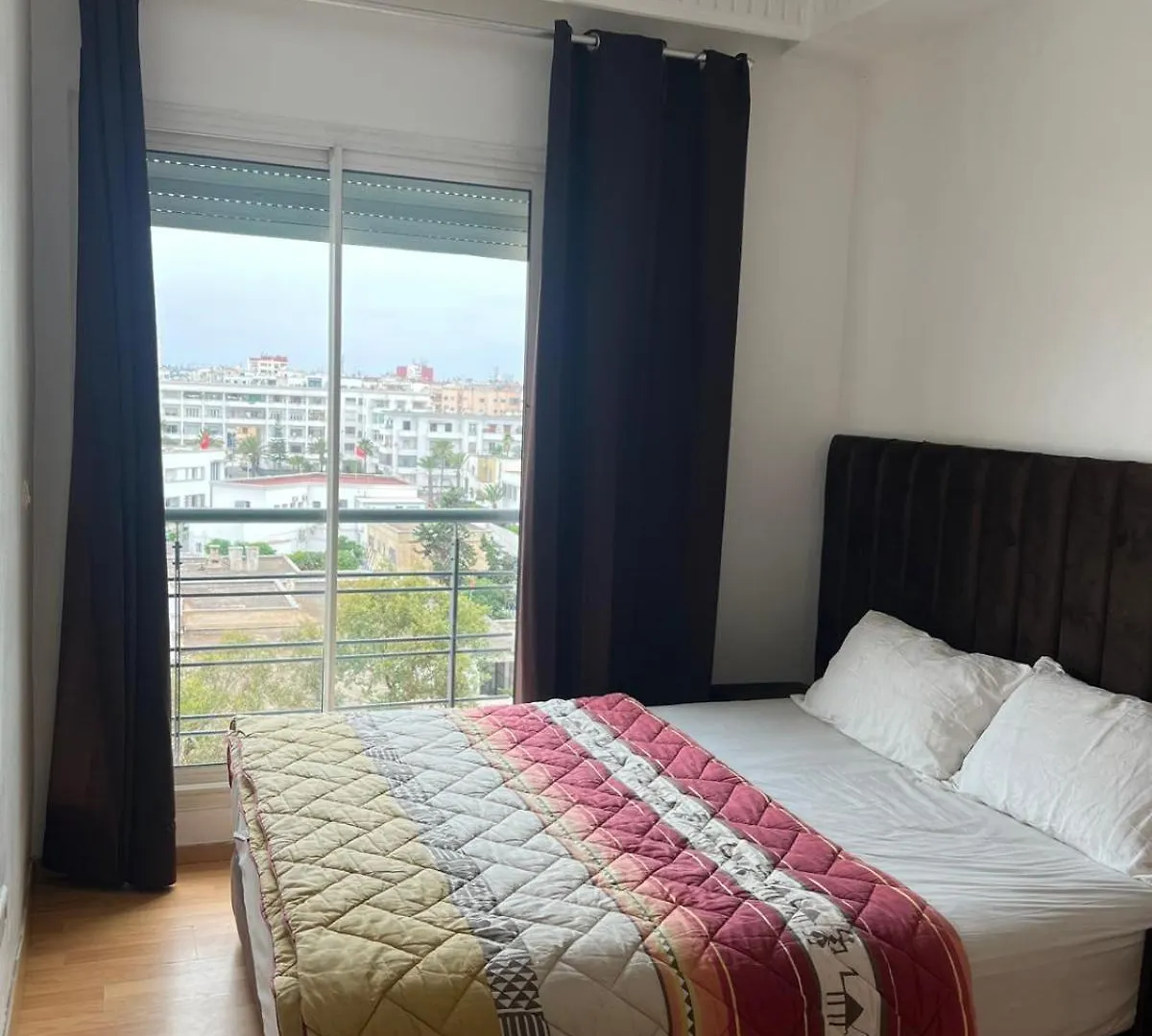 Apartment Cozy Downtown Studio With Skyline Views And 9 Minutes Away To Beach Casablanca