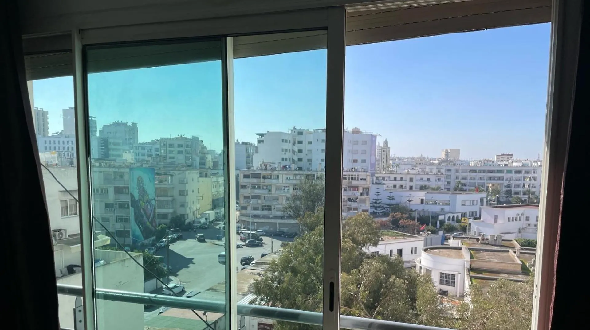Cozy Downtown Studio With Skyline Views And 9 Minutes Away To Beach Casablanca Morocco